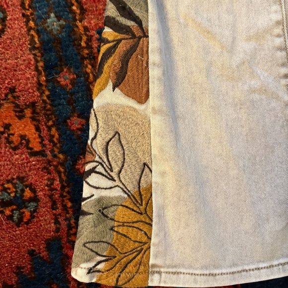 Driftwood Farrah Flare Floral Embroidered Jeans Gray Denim - Picture 5 of 7